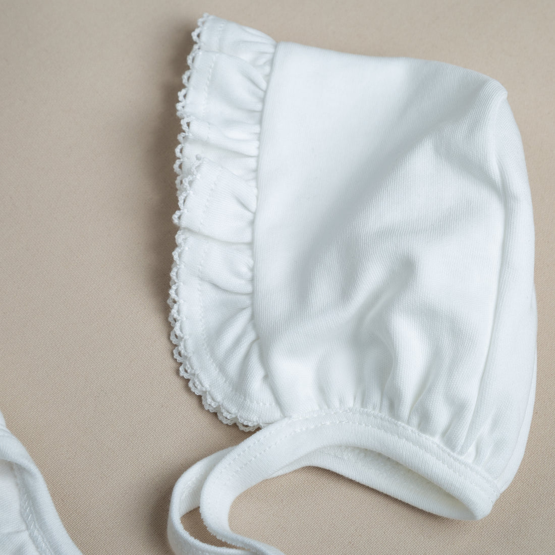 Lady Ekru Tığ İşi Süslemeli Fırfırlı 9'lu Kız Bebek Organik Hastane Çıkışı