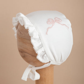 Nazenin Pembe Fiyonk Nakışlı Ekru Tığ İşi Süslemeli Bebek Şapkası